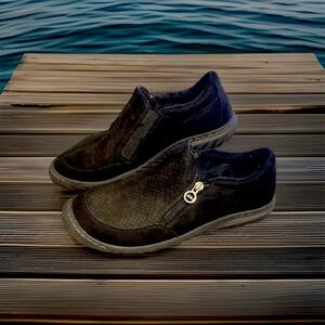 JBU by Jambu Black & Cranberry Side-Zip Loafer Size 8.5 Women's Shoes